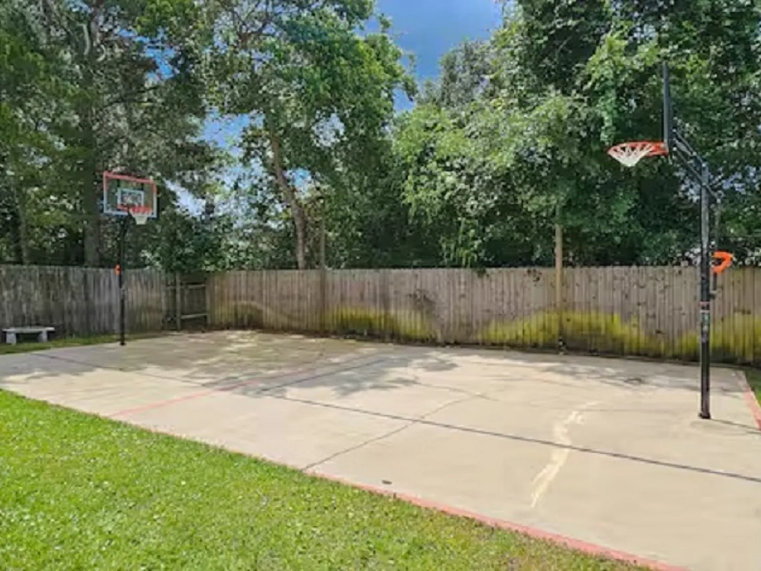 4 bed, 2600 sqft, $7,500 — Photo 3