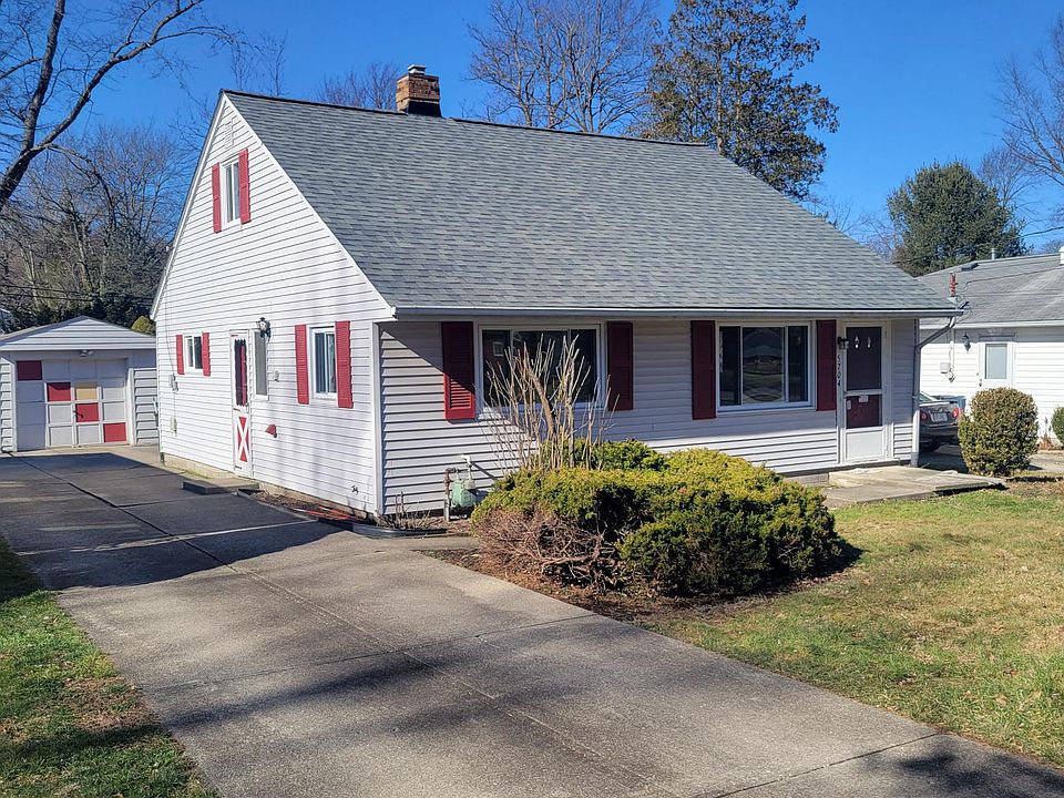 1st image of 5704 Wellesley Ave