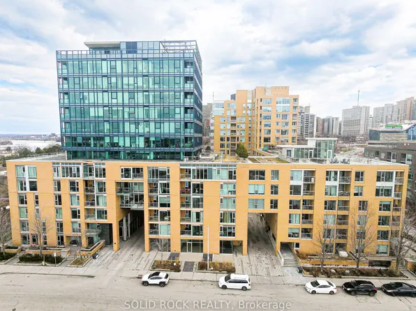 250 Lett St Unit 805, Ottawa, ON K1R 0A8