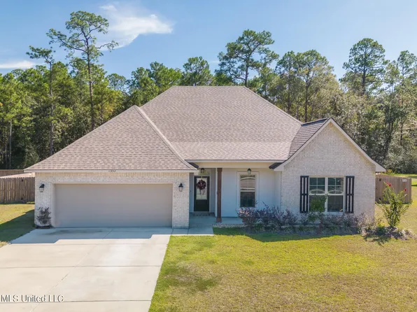 11992 Michael Grace Dr, Gulfport, MS 39503