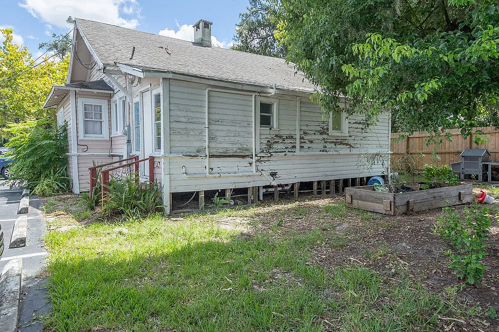 118 South Garfield Avenue - 1 — Photo 2