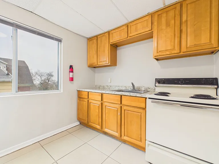 363 Locust Street — Photo 3