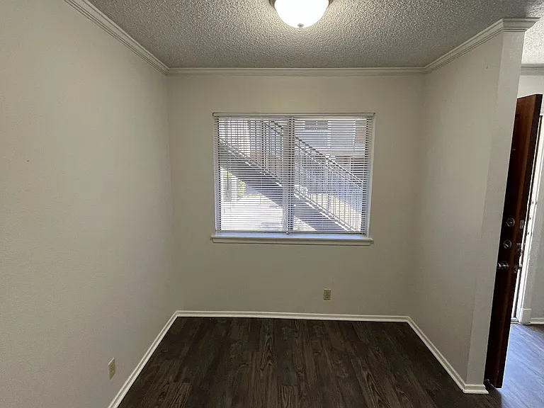 Juniper Springs Apartments — Photo 106