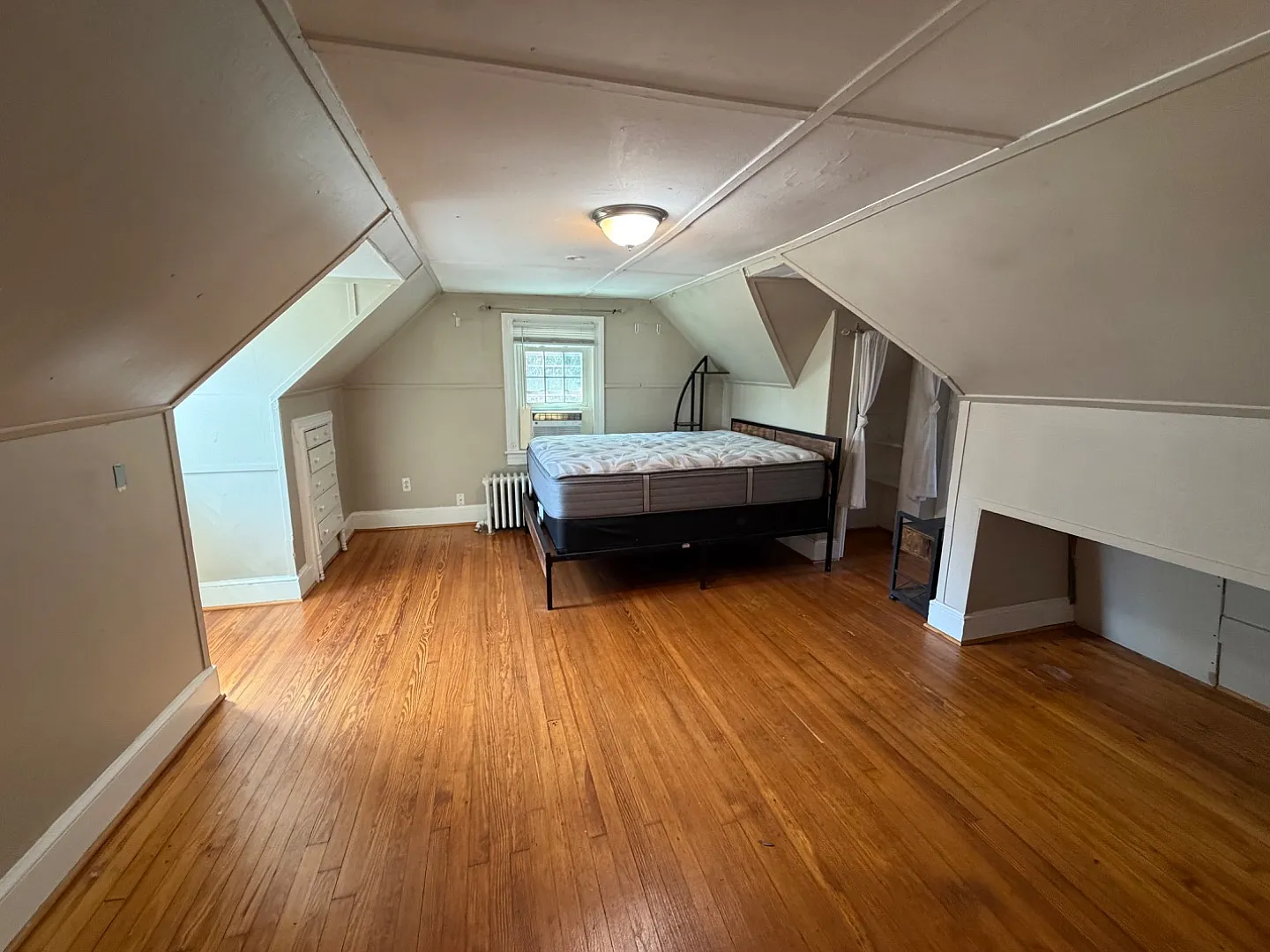 1 bed, 1.0 bath, 1000 sqft, $1,850 — Photo 4