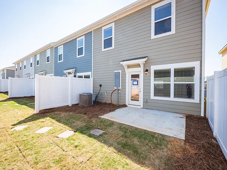 418 Sagecroft Ln — Photo 12