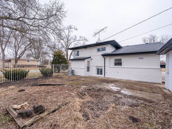 640 Enterprise Rd, Chicago Heights, IL 60411