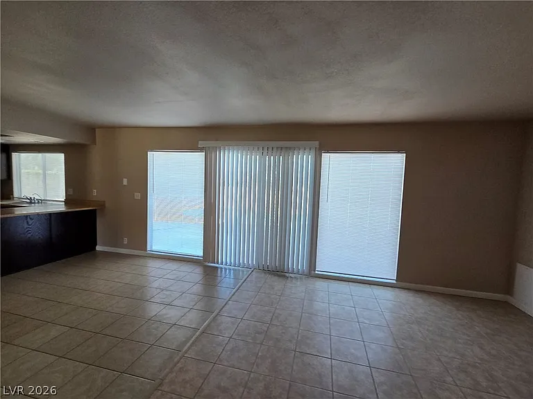 1745 Mount Hood St — Photo 25