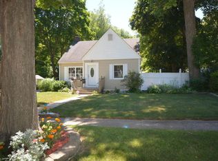 1424 Fulton St, Kalamazoo, MI