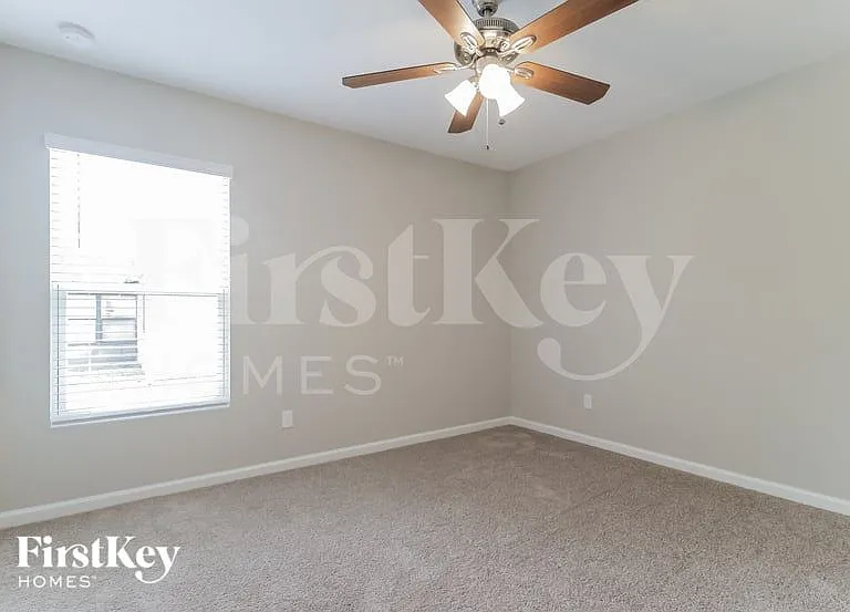 150 Breakwater St SE — Photo 9