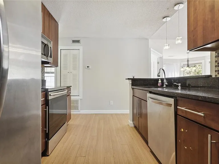 1007 Sandy Lane Dr — Photo 16