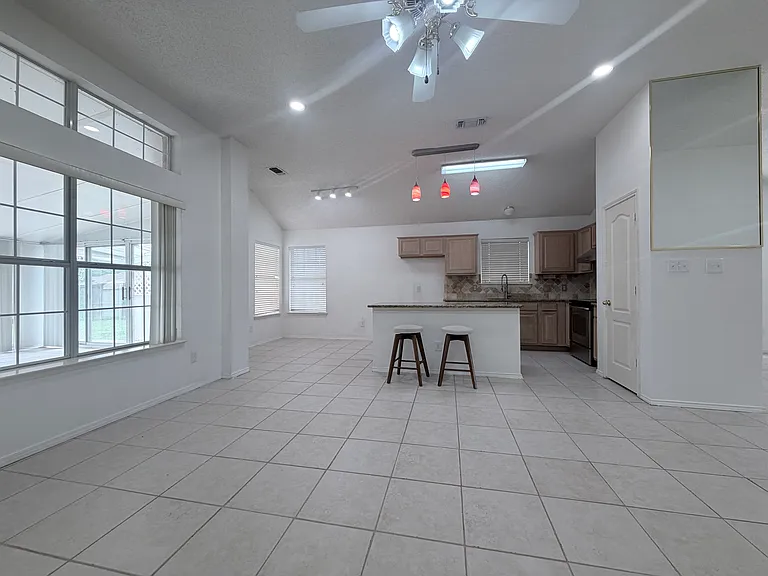 2207 Hickory Wood Trl — Photo 15