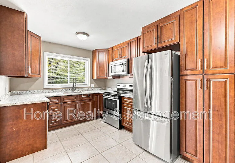 10807 Larry Dr — Photo 7