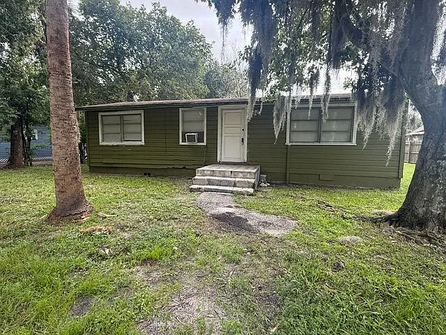 2 bed, 1.0 bath, 800 sqft, $1,500 — Photo 1