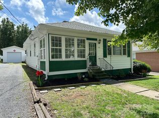 211 Spruce St, Badin, NC 28009