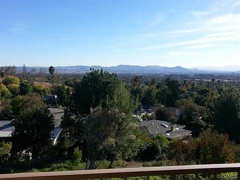 3rd image of 1759 Lomas Privadas Ln