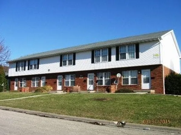 700 Golfcrest Rd N, Normal, IL 61761