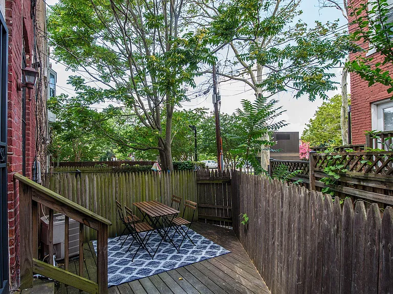 1416 Potomac Ave SE — Photo 16