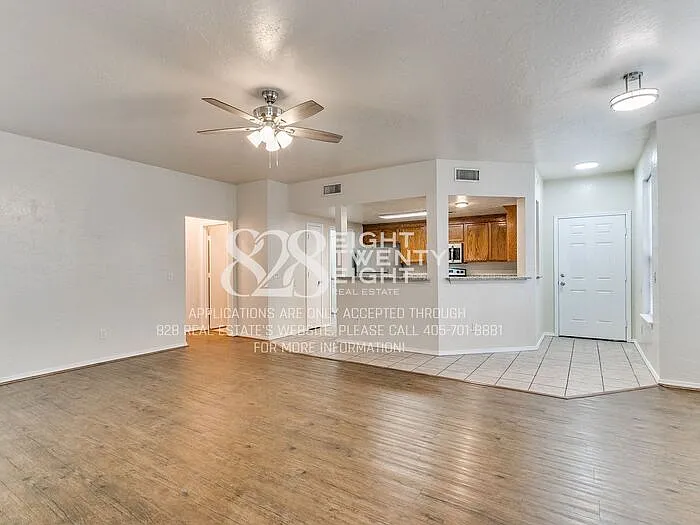 2926 Oak Tree Ave