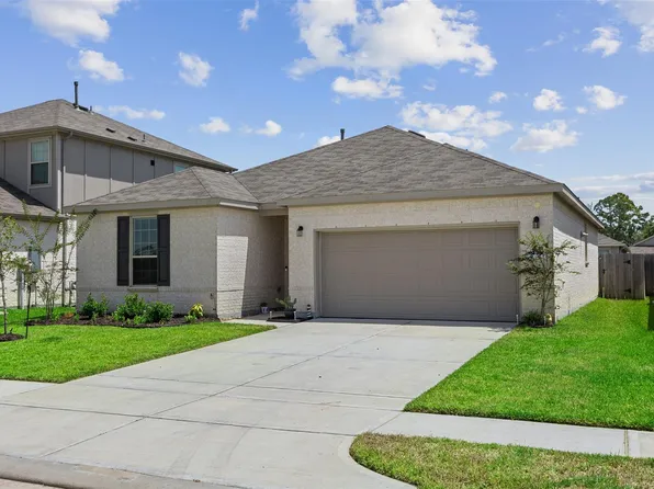 338 Paso Fino Dr, Alvin, TX 77511