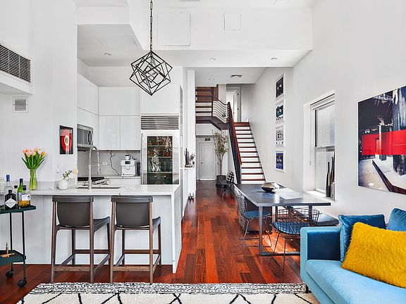 2nd image of 472 Broadway #Penthouse