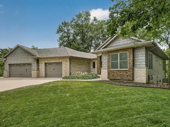 2130 Arlen Ct SW, Rochester, MN 55902