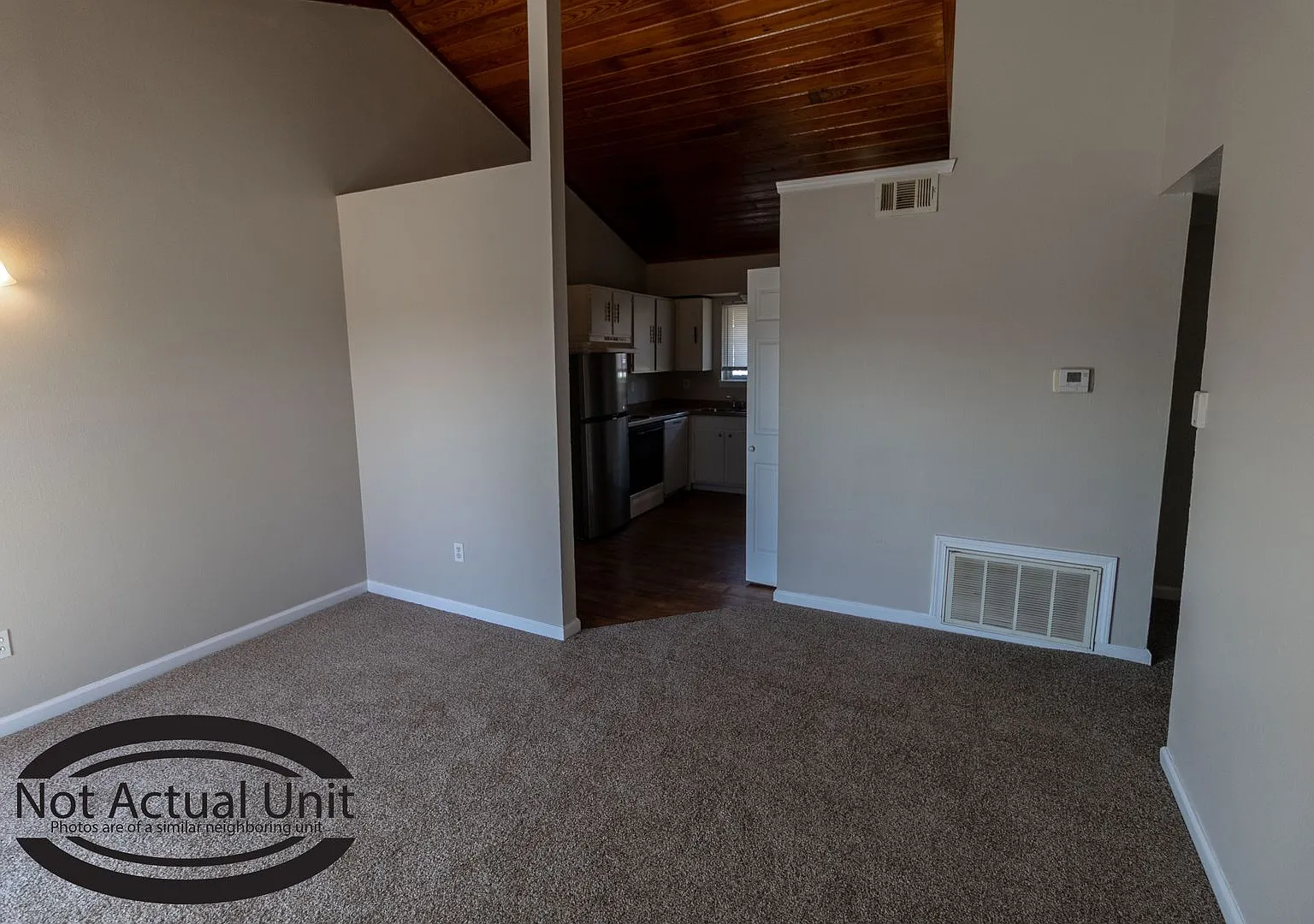 2 bedroom and 1 bath — Photo 4