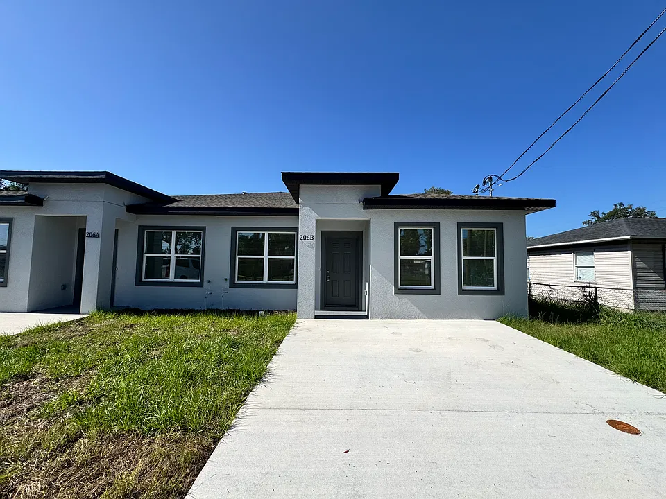 206 Quentin Ave NW #B