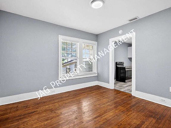 5th image of 2512 Park St Floor 3