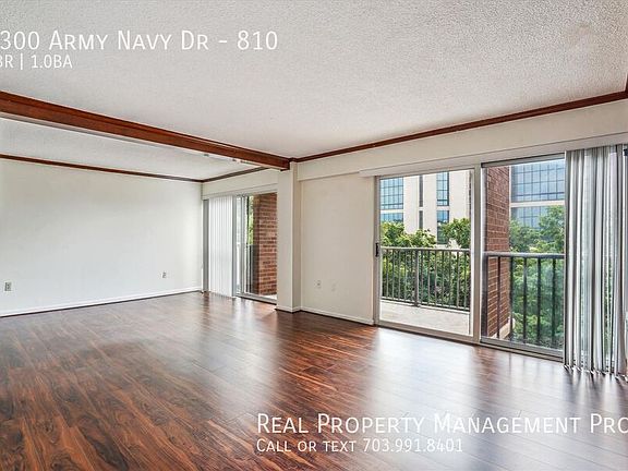 3rd image of 1300 Army Navy Dr APT 810
