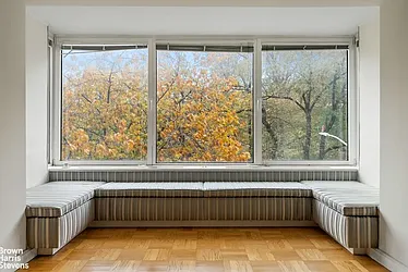 860 Fifth Avenue, #4C