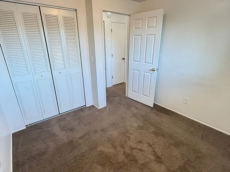 2523 Pine Ln SE — Photo 17