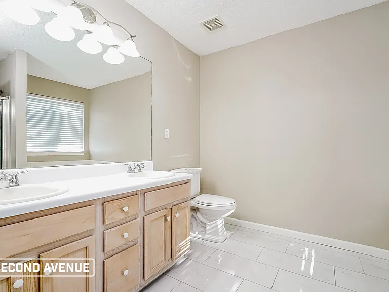 4204 Akins Ridge Ln — Photo 7