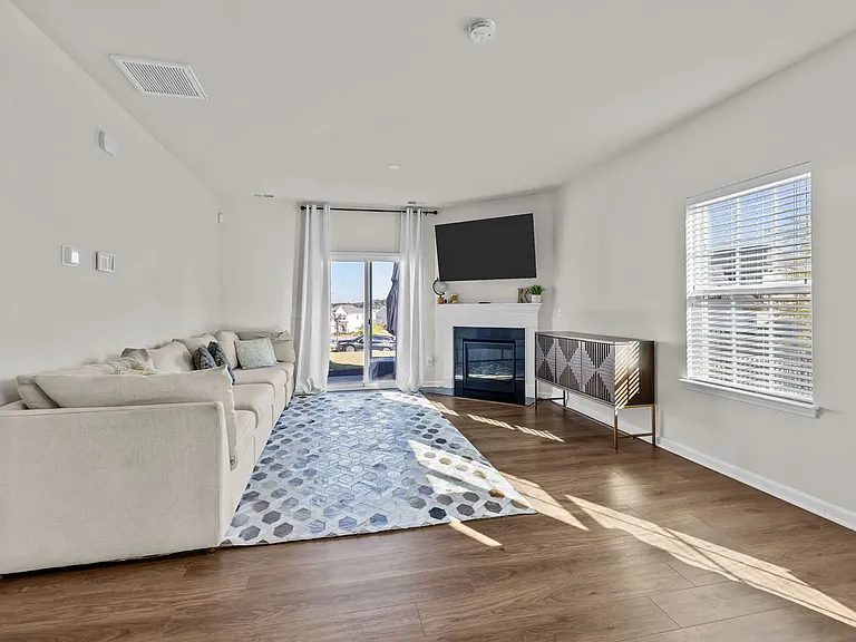 18045 Stark Way — Photo 21