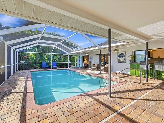 2nd image of 4047 Country Club Blvd