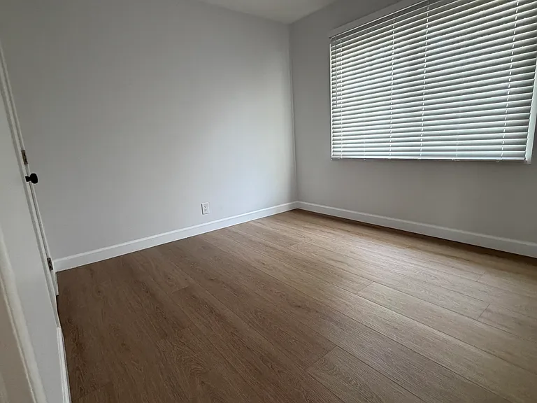 1220 Felbar Ave — Photo 6