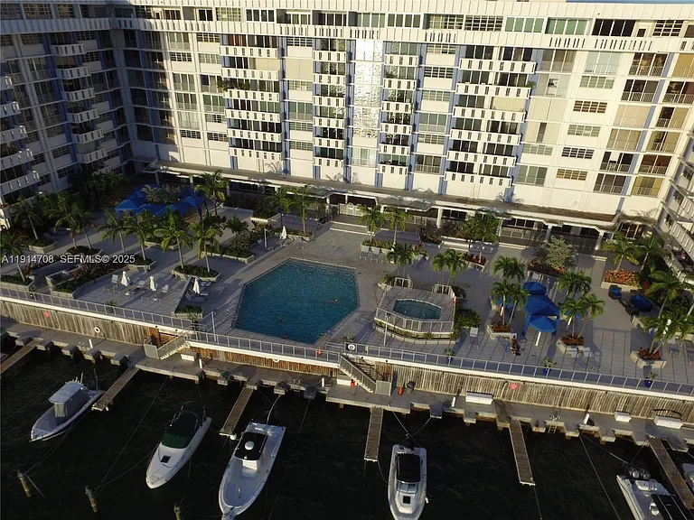 800 West Ave #938 — Photo 11