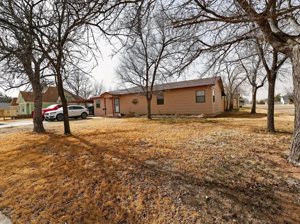 329 N Briscoe Ave, Tulia, TX 79088