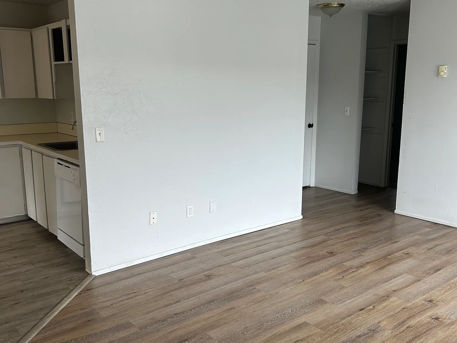 5344 SE 17th Ave — Photo 3