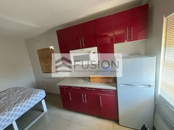 700 Atlantic Shores Blvd #12