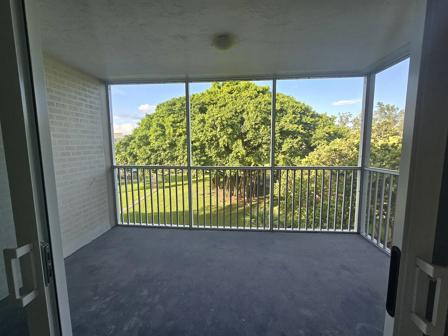 2 bed, 2.0 bath, 1100 sqft, $2,000 — Photo 1