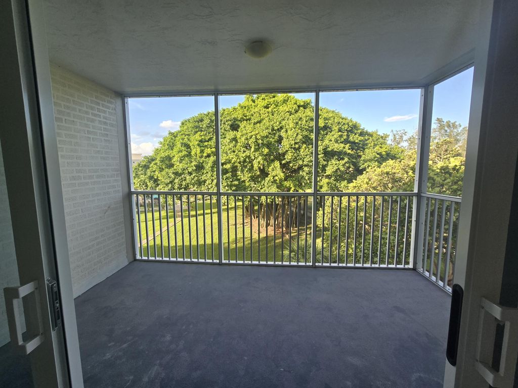 3000 S Course Dr APT 503, Pompano Beach