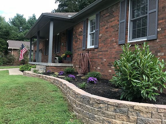 4th image of 7177 Woods Dr