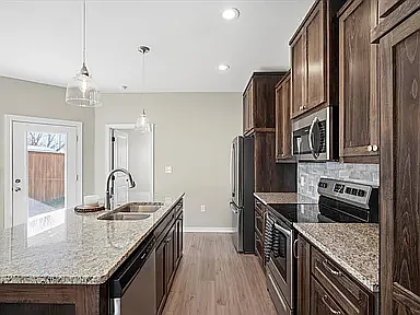 508 Good John St — Photo 12