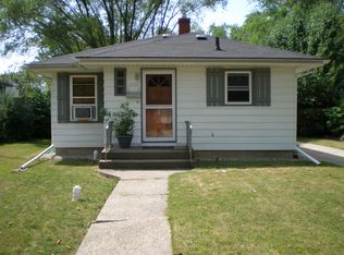 1220 Mohawk Ln, Saint Joseph, MI 49085