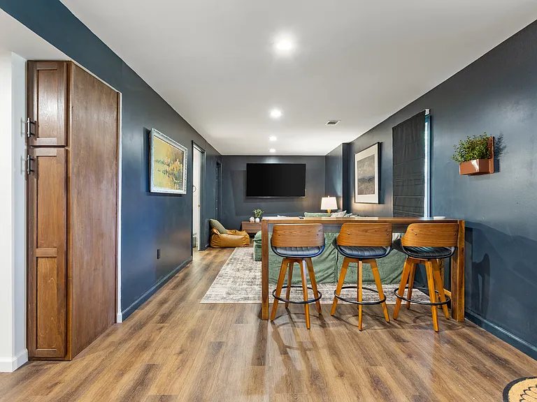 140 Nina Celeste Ln — Photo 47
