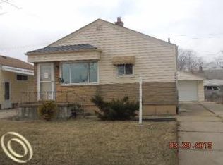 3064 River Dr, Lincoln Park, MI 48146