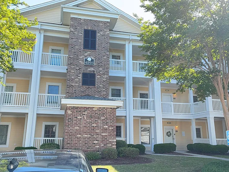 4893 Magnolia Pointe Ln #304 — Photo 1