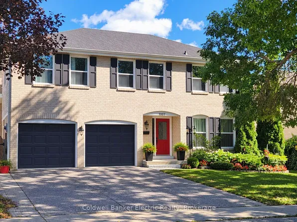 1007 Moorelands Cres, Pickering, ON L1W 3K3