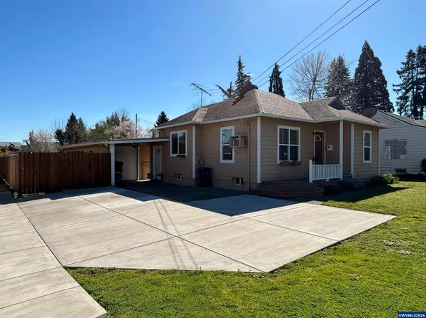 1308 SW Levens St, Dallas, OR 97338