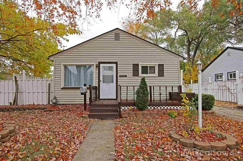 2 bed, 780 sqft, $1,450 — Photo 1